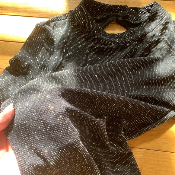 Like New Open Back Bodysuit, worn twice (small snag on crotch), Xs - Picture 3 of 4